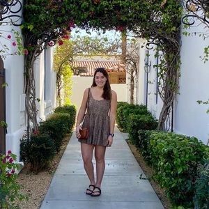 Meet your Posher, Nora